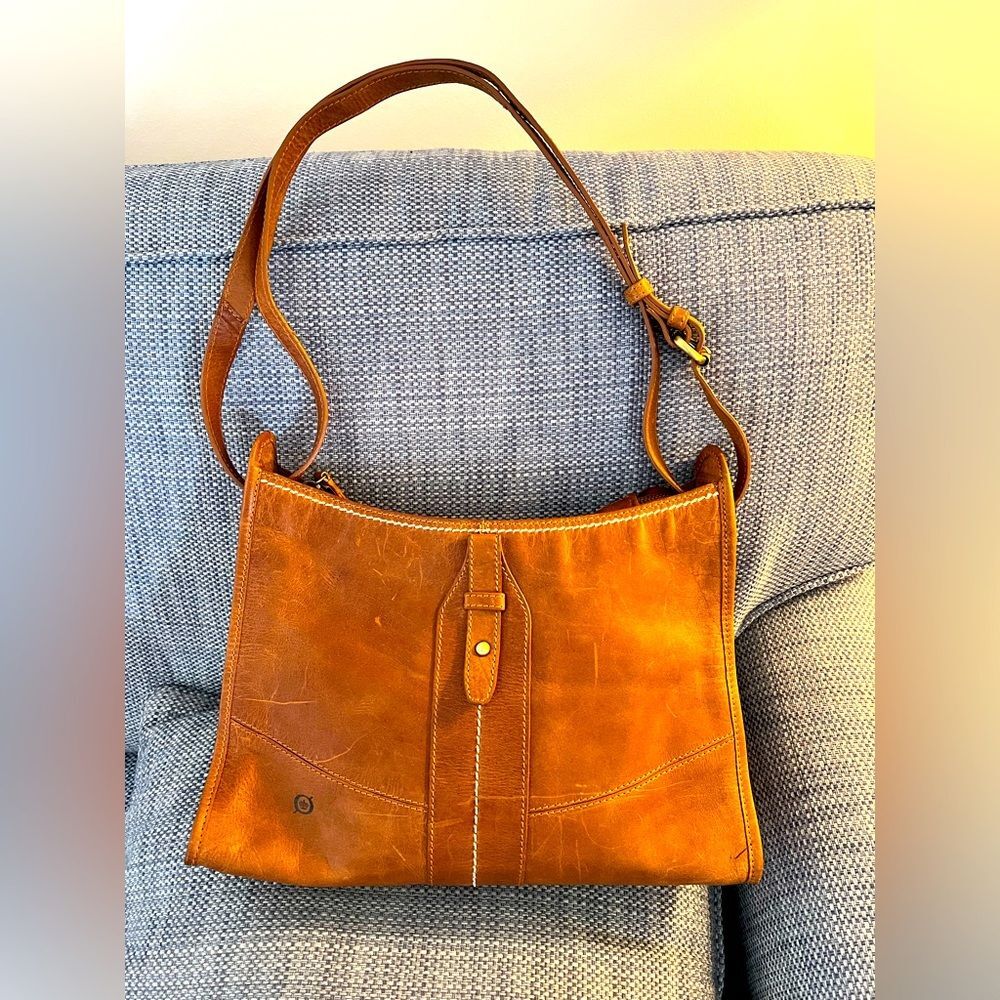 BORN Brown Leather Shoulder/Crossbody Saddle Bag can be worn shoulder or cross